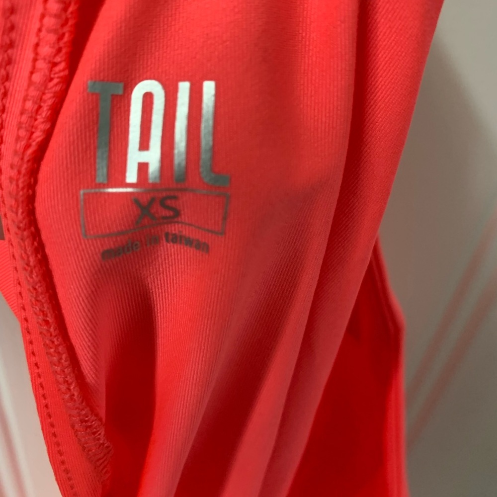 Tail Active Top - Picture 4 of 5